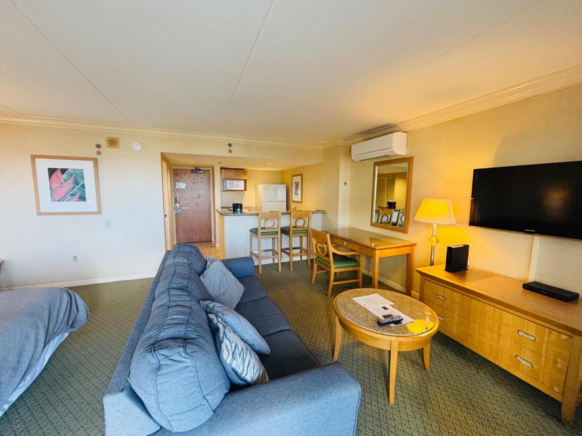 Ilikai Apt 308 - Spacious Studio With Stunning Ocean & Harbor Views 호놀룰루 외부 사진